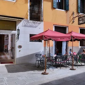 Canaletto Otel