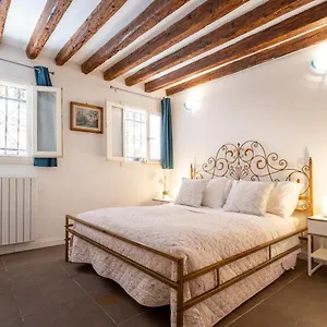 San Giacomo Pied-a-terre House Apartamento
