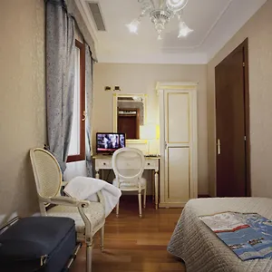 3* Ξενοδοχείο Ca' D'oro - Wenice Deep Culture
