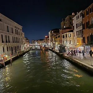 Ca' Di Luna Konukevi