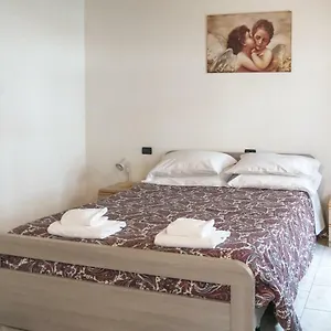 Apartment La Gondola - Beautiful Canal View, Venice
