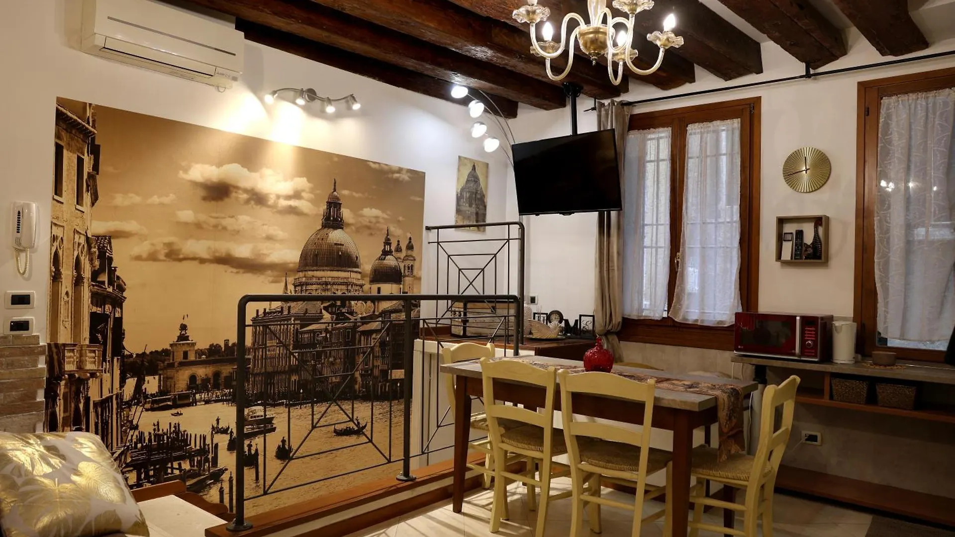 Apartment Suite Haven In Venice With Private Spa